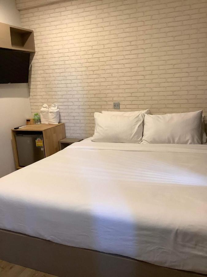 Cr.Hotel Makkasan Exterior foto
